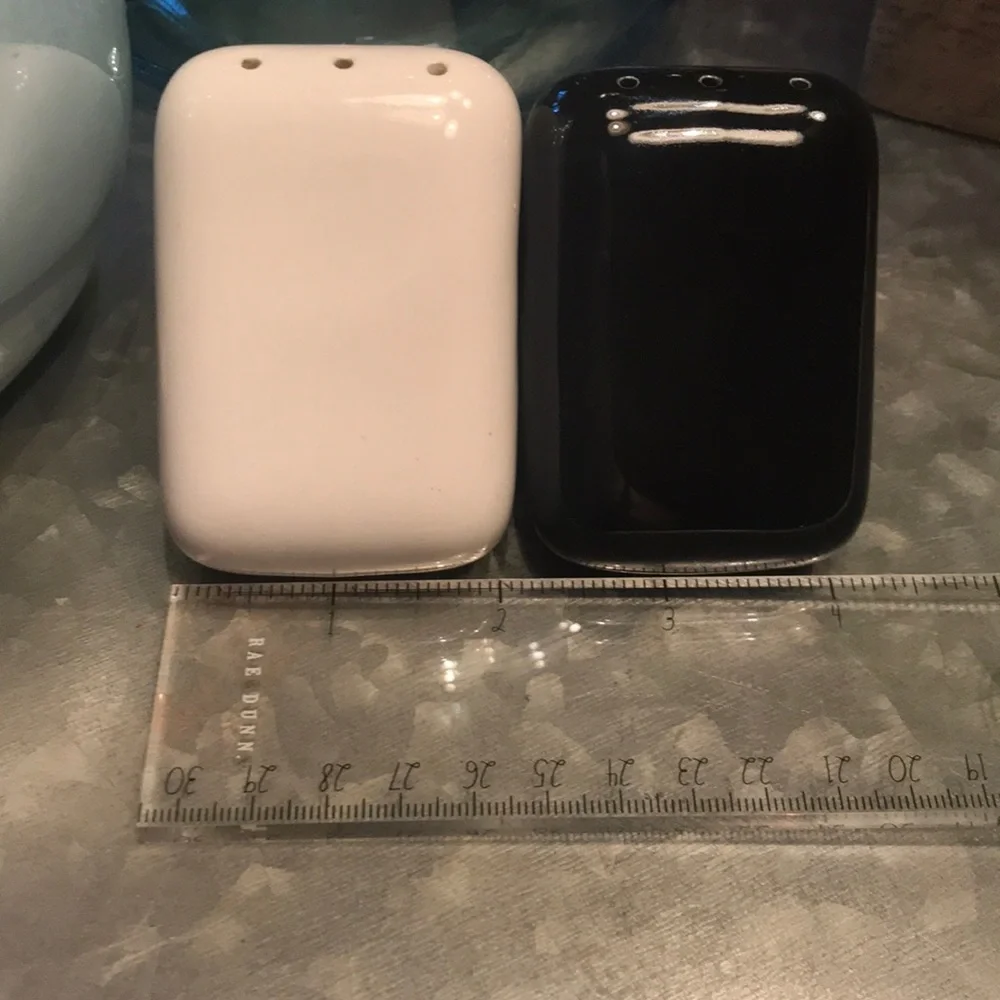 Mid Century Modern Triangle Salt & Pepper Shaker